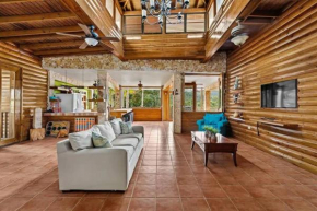 3 bed 2 bath W pool @ Juncos